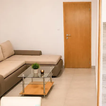 Appartamento In Tribanj Šibuljina